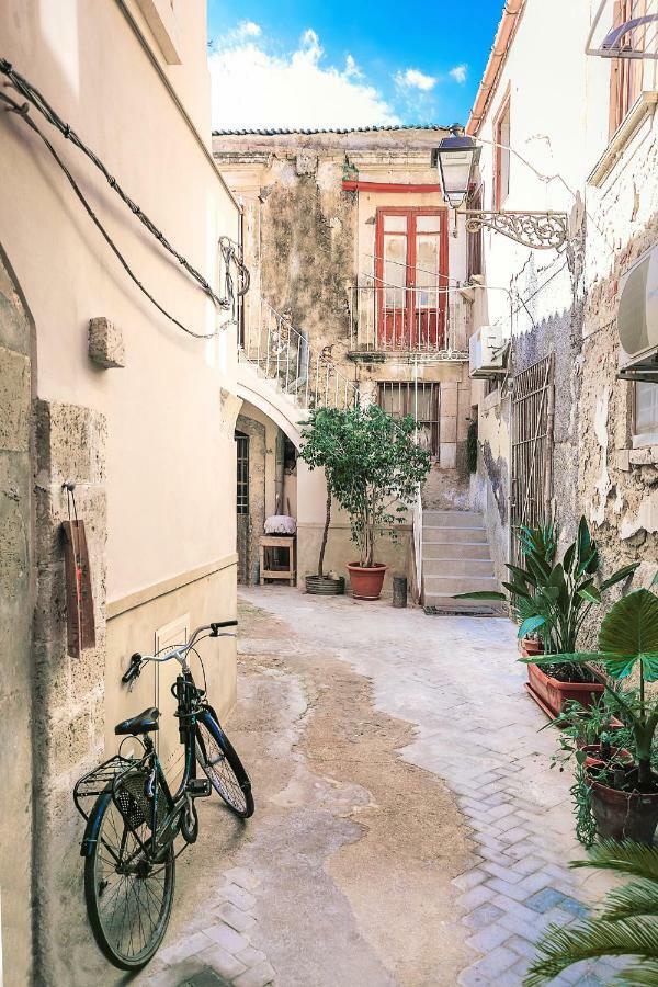 La Casa Di Alceo